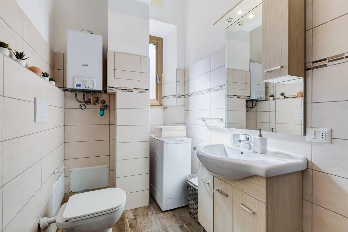 Bright And Spacious 2Bdr Apartment Rome Exterior photo